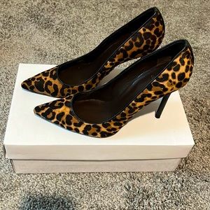 Animal print & hair, Stuart Weitzman, heels